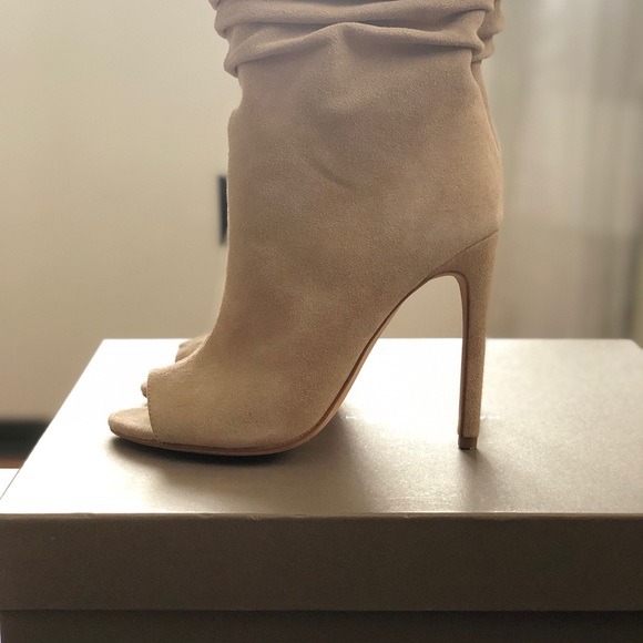 Halston Heritage Sandra Suede Peep toe bootie 35.5 - Picture 4 of 8